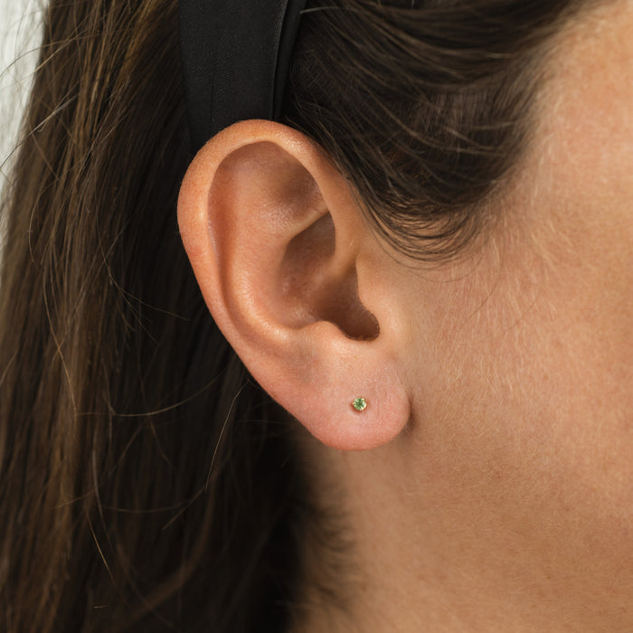14K Yellow Gold Peridot Stud Earrings