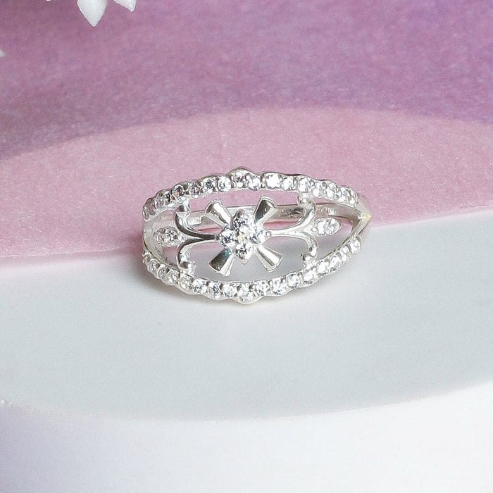 92.5 silver zircon majestic ring
