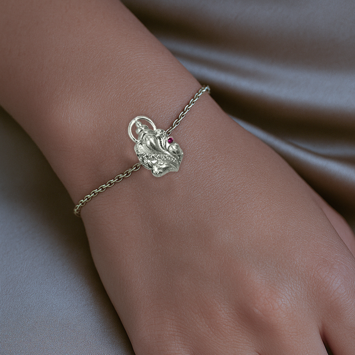 Aarshva Grace 925 Silver Trishul Bracelet