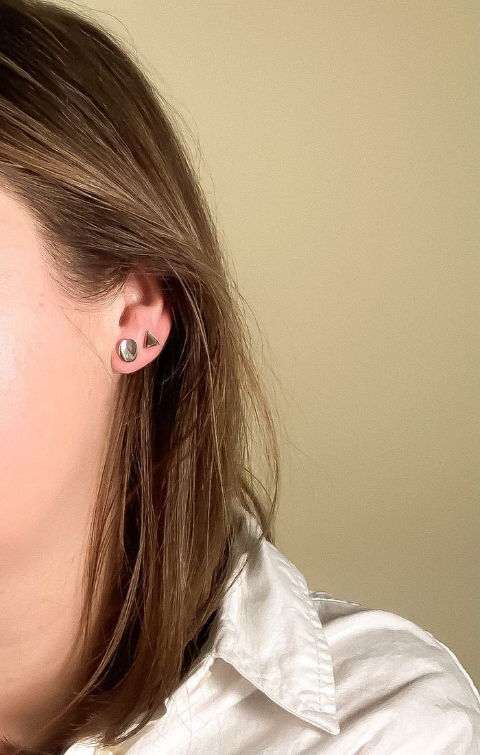 abalone shape studs set
