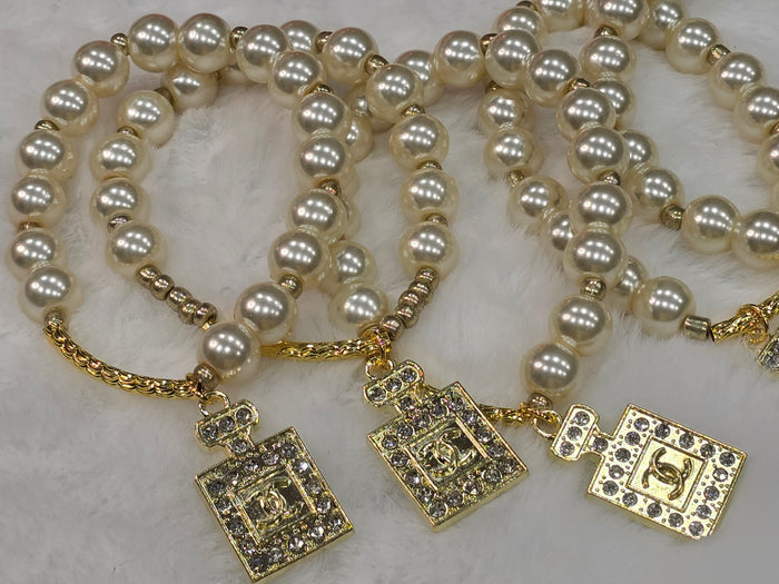 Glass pearl CC