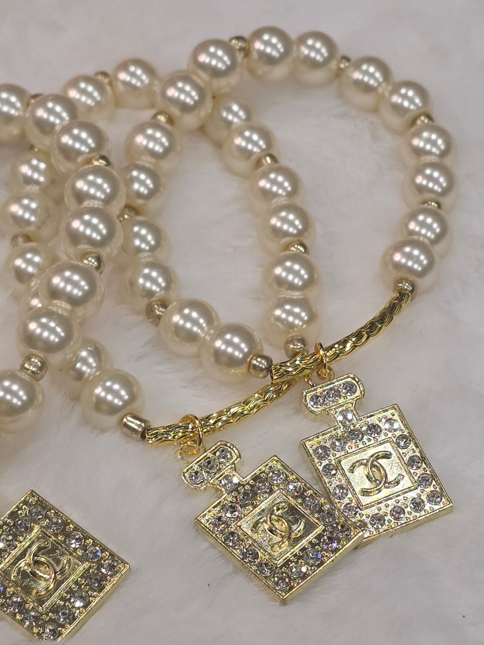 Glass pearl CC