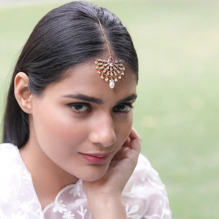Gulabo Silver Maangtika