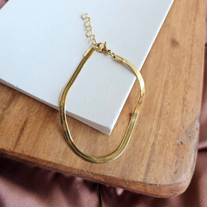 luxe herringbone bracelet