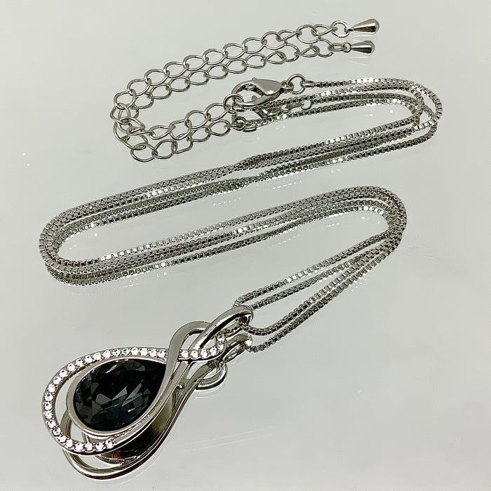 Premium Crystal Twisted Tear Set