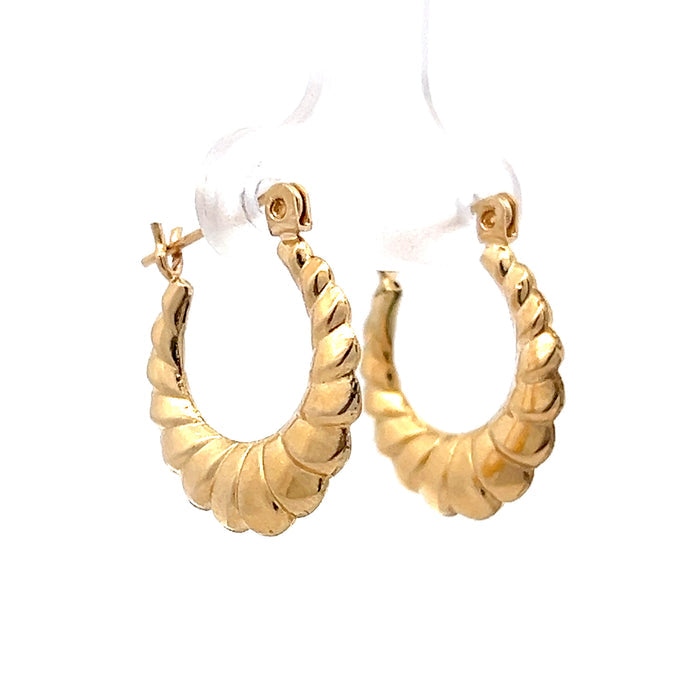 Scalloped Hoop Earrings in 14k Yellow Gold