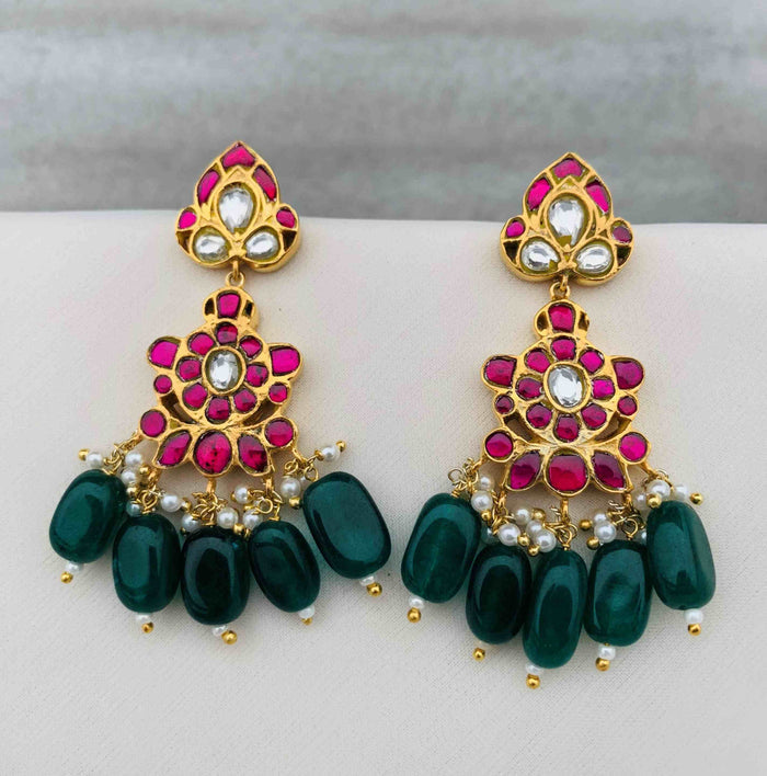Silver Kundan Dangling Earrings