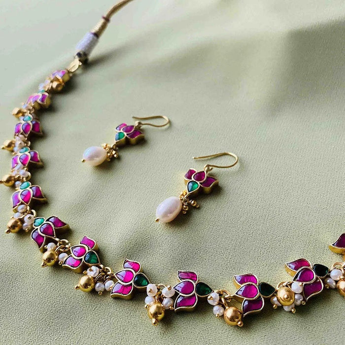 Silver Kundan Lotus Choker