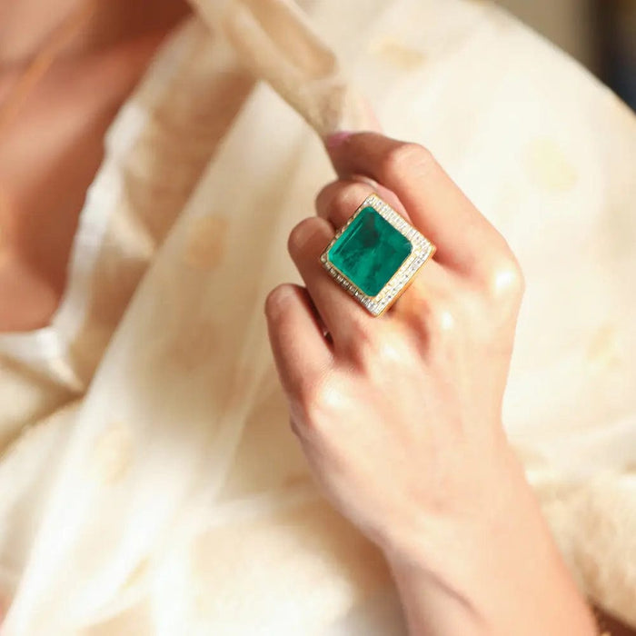 Silver Majestic Green Ring