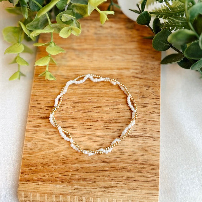The Interlinked Infinity Bracelet