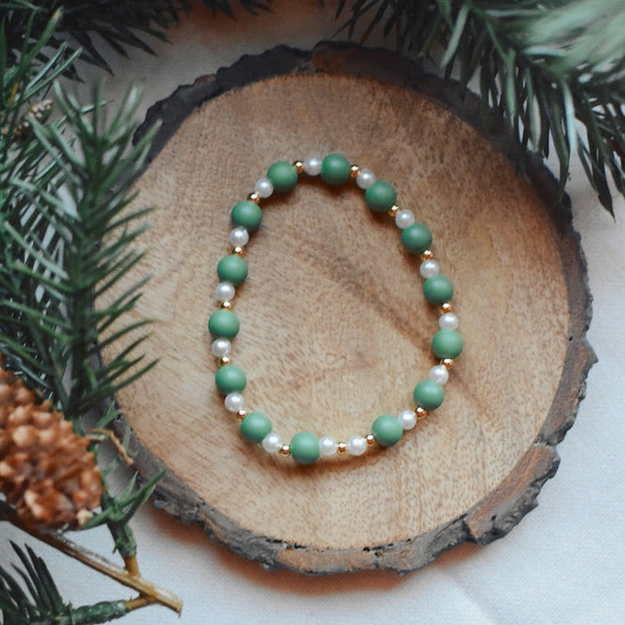 Wintergreen Pearl Bracelet